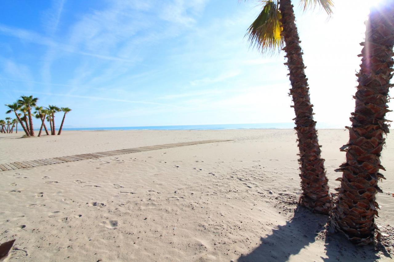 Global Properties, Apartamento Con Terraza Y Vistas A La Playa 卡耐特蒂贝兰格 外观 照片